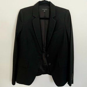 Ann Taylor All-Season Stretch Two Button Jacket in Black Size 8